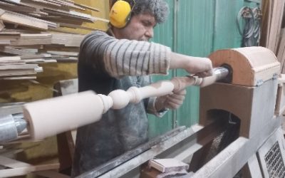 عکس نرده چوبی پله چوب بلوط