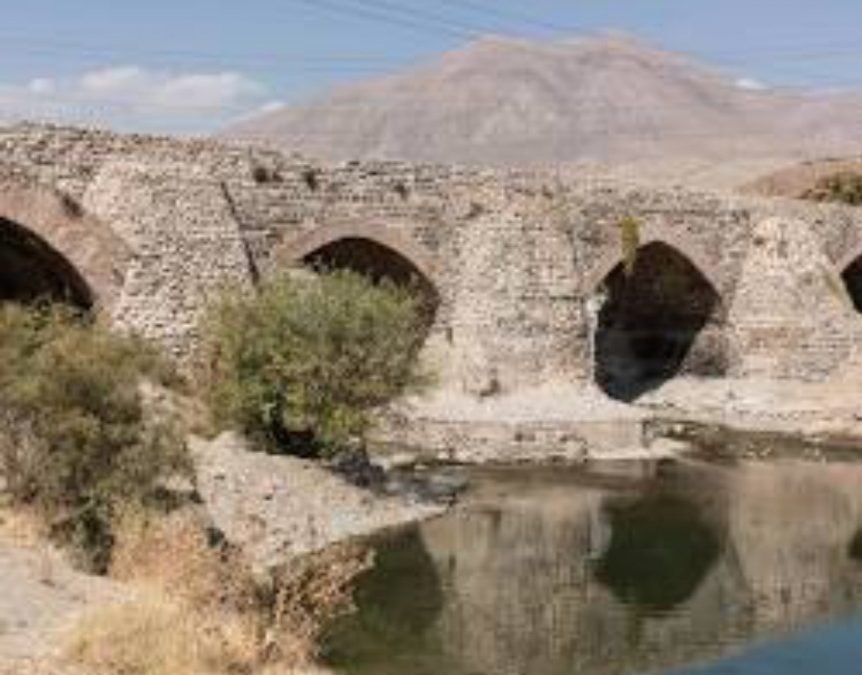 پل تاریخی جاجرود