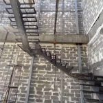 طراحی و ساخت انواع پله فلزی ، پله محور وسط ، پله پیچ و قوس دار ، پله های مهندسی ساز و با کیفیت