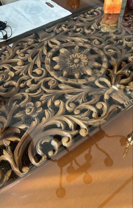 مبل دست دوم ، فروش مبلمان ۷ نفره با ناهارخوری ۱۰ نفره منبت چوب راش سوهانک شمال شهر تهران