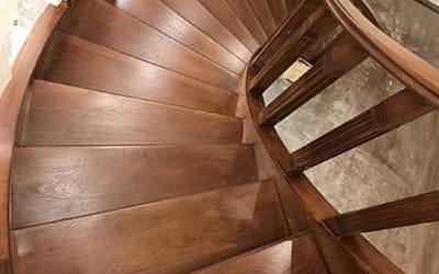 تولید کننده تخصصی کف پله چوبی | گروه فن و هنر (راش، بلوط، گردو)