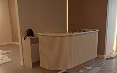 فروش مبلمان و دکوراسیون کارکرده لاکچری | بوفه بار خارجی و میز کانتر لابی کلاسیک