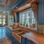 طراحی کابینت مدرن با چوب طبیعی و رنگ آبی