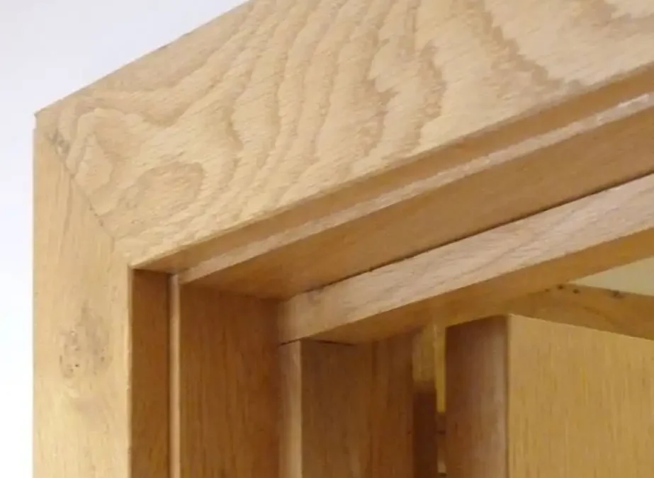 تجربه لوکس و آرامش بی‌نظیر با چارچوب‌های ورق پلای وود روسی ضد آب و روکش چوب طبیعی