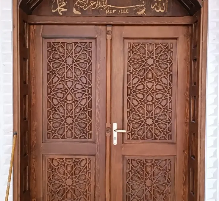 درب‌های مسجد، هنر گره چینی و نقوش جاودان