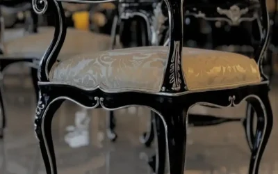 مدل مبل صندلی آرم‌چر (Armchair) به سبک نئوکلاسیک یا روکوکو