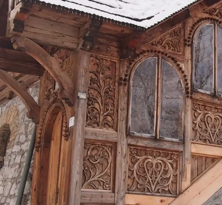 دکوراسیون داخلی تمام چوب مدرن